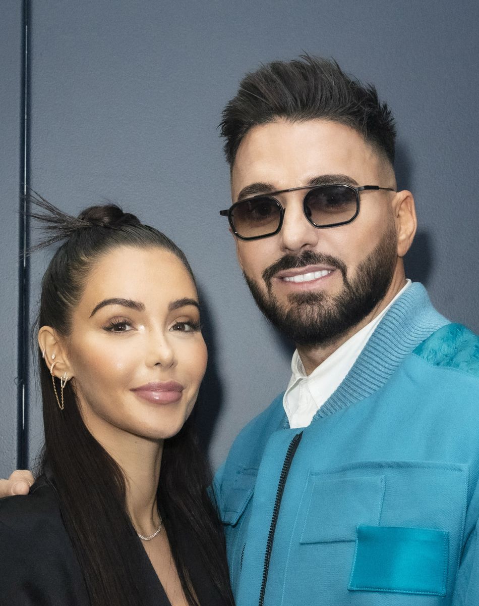 Exclusif - Nabilla Benattia et son mari Thomas Vergara - Nabilla Benattia, son mari Thomas Vergara et leur fils Milann posent lors de l'avant première du documentaire "Nabilla sans filtre" (Amazon Prime Vidéo) à Paris le 22 Novembre 2021. © Jack Tribeca / Bestimage