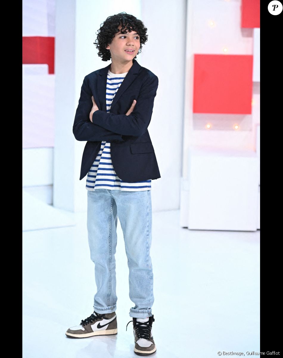 Exclusif - Enzo (Eurovision junior) - Enregistrement de l'émission "Vivement Dimanche prochain" au studio Gabriel, présentée par M. Drucker le 18 novembre 2021 pour une diffusion sur France 2 le 28/11/2021. © Guillaume Gaffiot/Bestimage
