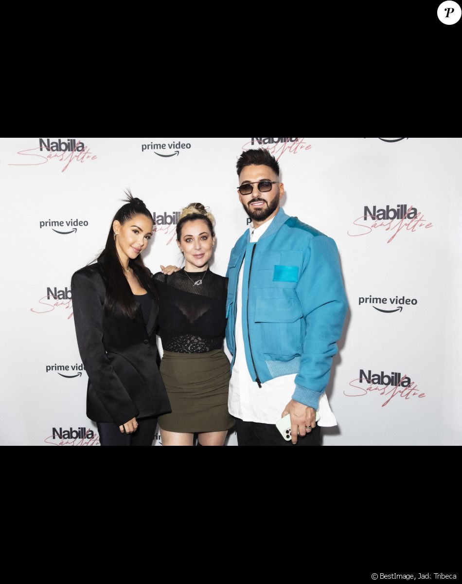 Exclusif - Nabilla Benattia, Magali Berdah, Thomas Vergara - Nabilla Benattia, son mari Thomas Vergara et leur fils Milann posent lors de l'avant première du documentaire "Nabilla sans filtre" (Amazon Prime Vidéo) à Paris le 22 Novembre 2021 © Jack Tribeca / Bestimage