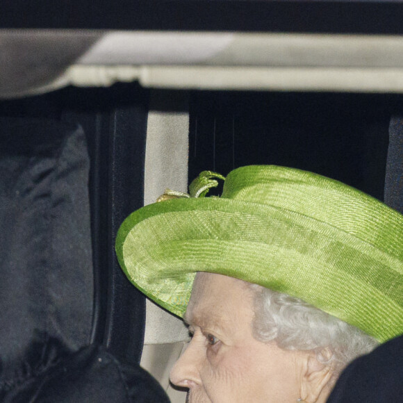 La reine Elisabeth II d'Angleterre et des membres de la famille royale arrivent à la Chapelle Royale de Tous les Saints à Windsor pour le double baptême d'August Brooksbank et de Lucas Tindall, les deux nouveaux arrières-petits-fils de sa majesté Elizabeth II d'Angleterre. Windsor, le 21 novembre 2021.