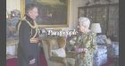 Elizabeth II apparaît avec les mains violettes : faut-il s'inquiéter ?
