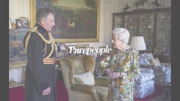 Elizabeth II apparaît avec les mains violettes : faut-il s'inquiéter ?