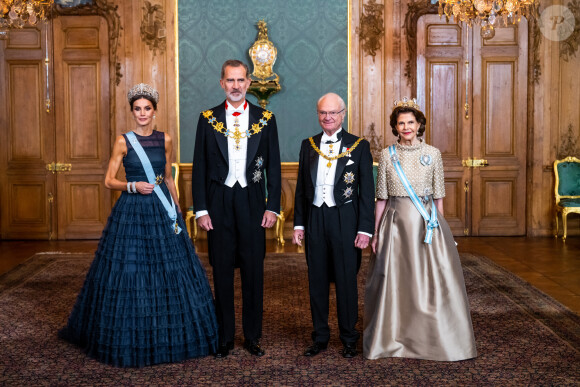 En visite à Stockholm avec son mari, le roi Felipe VI, la reine Letizia d'Espagne a été victime d'un incident anodin... qui a affolé le protocole royal.
