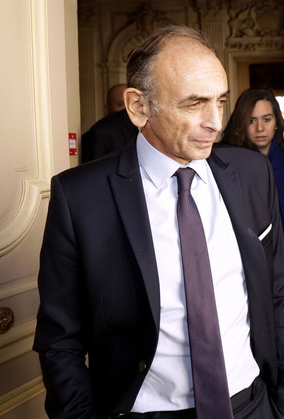Eric Zemmour et sa conseillère politique Sarah Knafo à Paris le 18 novembre 2021.