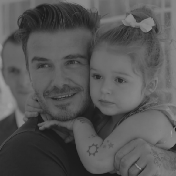 David Beckham et sa fille Harper, bébé. Photo publiée le 10 juillet 2021.