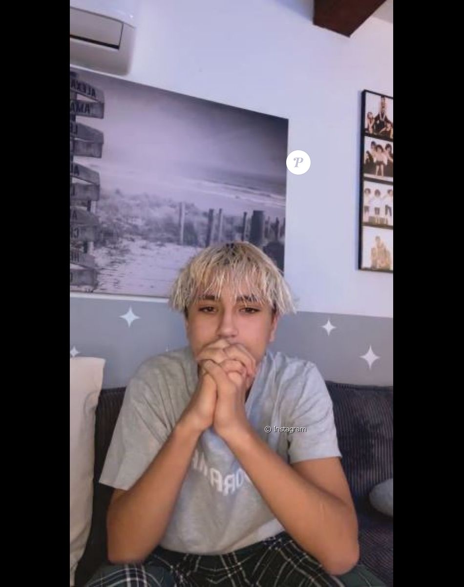 Léo Pellissard avec sa maman Amandine ("Familles nombreuses") lors d'un live Instagram organisé le 30 novembre 2021
