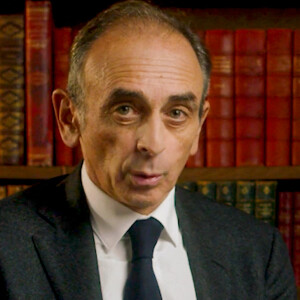 Eric Zemmour officialise sa candidature à l'élection présidentielle 2022 ce mardi 30 novembre, en France. © Capture d'écran via Bestimage