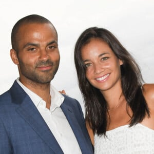 Tony Parker et sa compagne Alizé Lim - Tony Parker devient l'ambassadeur des courses hippiques en France et lance une série sur la chaine Equidia à l'Hippodrome ParisLongchamp. © Coadic Guirec / Bestimage