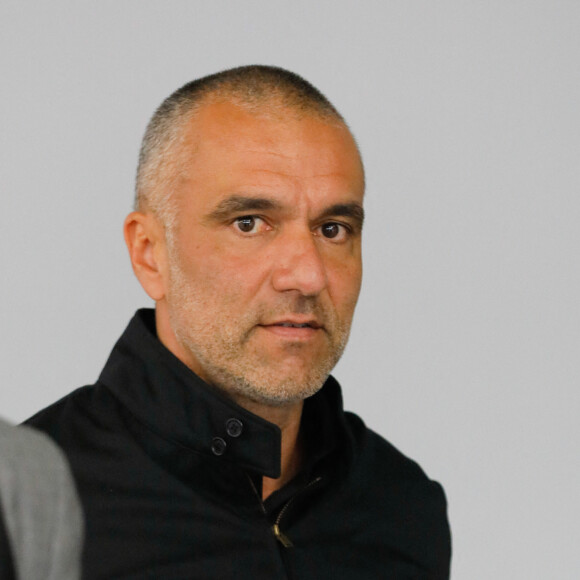 Info - Patrick Antonelli, mari d'Amel Bent condamné à 2 ans de prison ferme - Exclusif - Patrick Antonelli (mari d'Amel Bent) - Procès de P. Antonelli, accusé de corruption active et de blanchiment dans une affaire de faux permis de conduire qui remonte à 2016 à la 15ème chambre du tribunal correctionnel de Nanterre, le 18 juin 2020. Le procès se déroule jusqu'au 19 juin 2020. © Christophe Clovis / Bestimage 