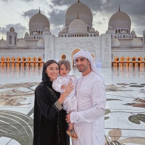 Rachel Legrain-Trapani et Valentin Léonard avec leur fils Andrea à Dubaï