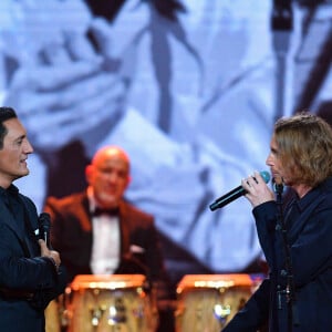 Exclusif - Dany Brillant et Ben Mazué - Enregistrement de l'émission "Chantons Aznavour" aux Folies Bergère à Paris, diffusée le 10 décembre à 21h05 sur France 3 © Pierre Perusseau / Bestimage 