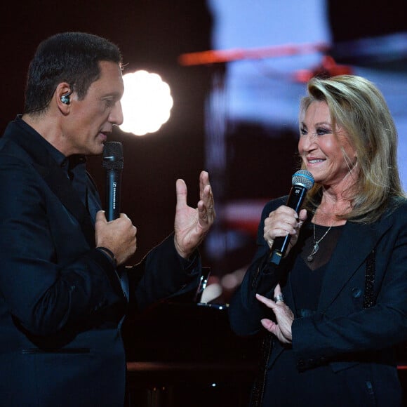 Exclusif - Dany Brillant et Sheila - Enregistrement de l'émission "Chantons Aznavour" aux Folies Bergère à Paris, diffusée le 10 décembre à 21h05 sur France 3 © Pierre Perusseau / Bestimage 