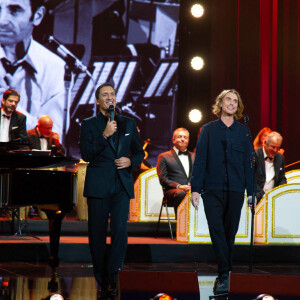 Exclusif - Dany Brillant, Ben Mazué - Enregistrement de l'émission "Chantons Aznavour" aux Folies Bergère à Paris, diffusée le 10 décembre à 21h05 sur France 3© Pierre Perusseau / Bestimage