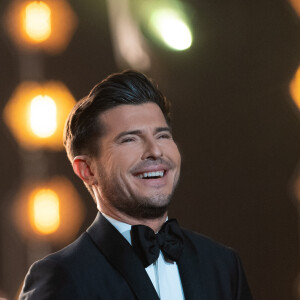 Exclusif - Vincent Niclo - Enregistrement de l'émission "Chantons Aznavour" aux Folies Bergère à Paris, diffusée le 10 décembre à 21h05 sur France 3  © Pierre Perusseau / Bestimage 