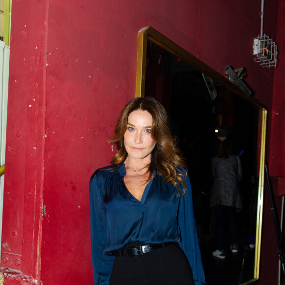 Exclusif - Carla Bruni-Sarkozy - Backstage de l'enregistrement de l'émission "Chantons Aznavour" aux Folies Bergère à Paris, diffusée le 10 décembre à 21h05 sur France 3 © Pierre Perusseau / Bestimage 