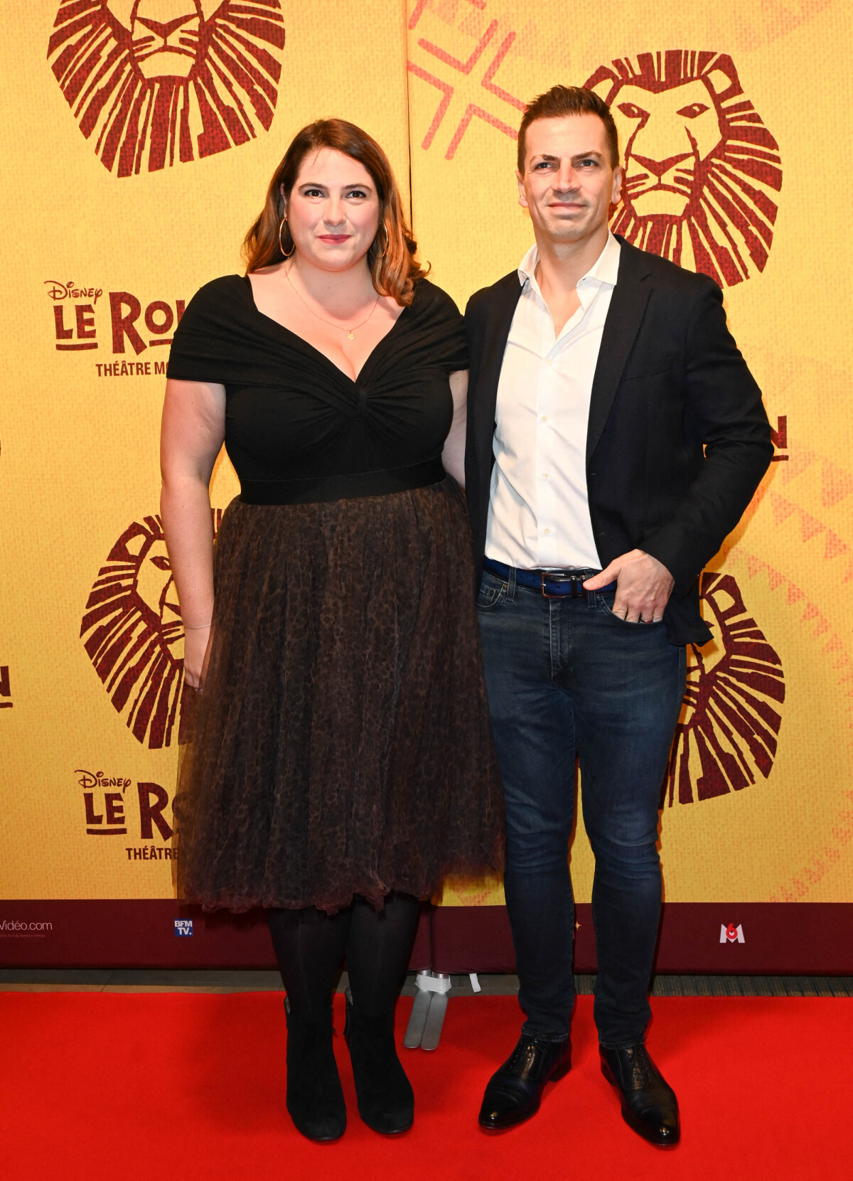 Photo : Charlotte Gaccio et son mari Sébastien Pons - Générale de la comédie  musicale Le Roi Lion au théâtre Mogador à Paris, le 11 novembre 2021. ©  Coadic GuirecBestimage - Purepeople