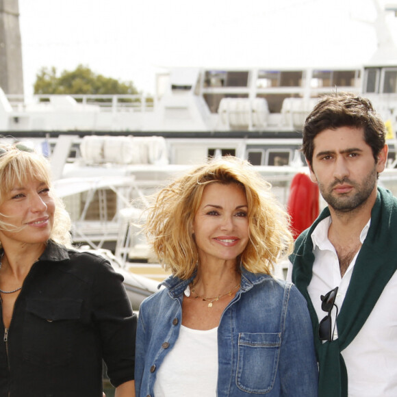 Charlotte Gaccio, Julie Debazac, Ingrid Chauvin, Mayel Elhajaoui, Alexandre Brasseur - Photocall lors du Festival de la Fiction de La Rochelle. Le 18 septembre 2021. © Christophe Aubert via Bestimage