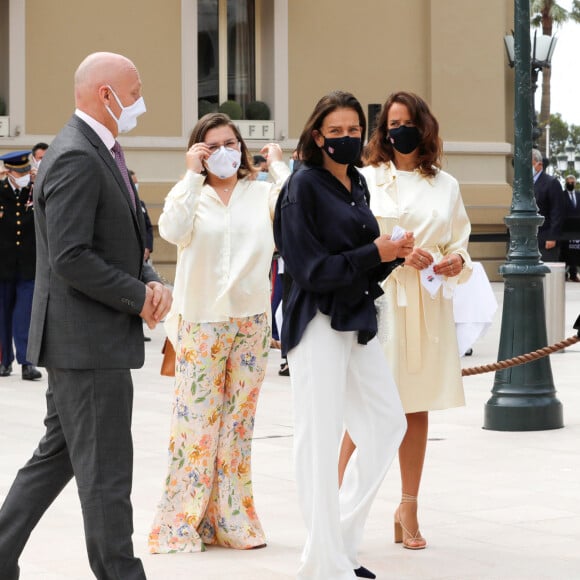 La princesse Stéphanie de Monaco, et ses enfants Louis et sa femme Marie Ducruet, Pauline Ducruet, Camille Gottlieb - Le mardi 2 juin 2020 à Monaco, ce jour, qui restera sans doute dans les annales, marque l'inauguration par le couple princier de la nouvelle architecture de la Place du Casino.  © Claudia Albuquerque / Bestimage