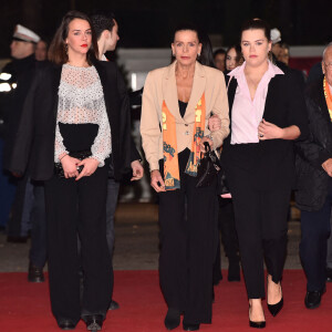 La princesse Stéphanie de Monaco, entourée de ses filles Pauline Ducruet et Camille Gottlieb durant la 3ème soirée du 43ème Festival International du Cirque de Monte Carlo sous le chapiteau de Fontvieille à Monaco le 19 janvier 2019. © Bruno Bebert / pool / Bestimage