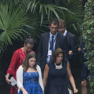 La princesse Stéphanie de Monaco, ses filles Pauline Ducruet, Camille Gottlieb - Arrivées au mariage religieux de Pierre Casiraghi et Beatrice Borromeo sur les Iles Borromées, sur le Lac Majeur, le 1er août 2015.