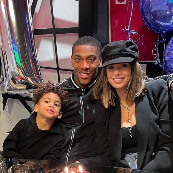 Mélanie Da Cruz et Anthony Martial avec leur fils Swan, le 5 décembre 2021