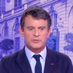 Manuel Valls est L'invité politique présenté par Ruth Elkrief sur LCI le 13 décembre 2021