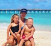 Jazz avec ses enfants Chelsea et Cayden aux Maldives