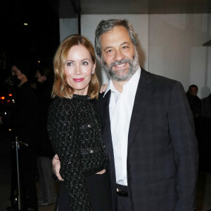 Leslie Mann et Judd Apatow ont assisté à la 14e édition de la soirée caritative du MoMA (Musée d'Art Moderne) de New York, en l'honneur de Penélope Cruz. New York, le 14 décembre 2021.