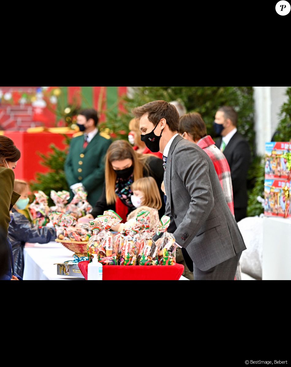 Louis Ducruet - Arbre de Noël du palais princier pour les enfants monégasques au palais princier en présence du prince Jacques et de la princesse Gabriella de Monaco, la princesse Stéphanie et de ses enfants Louis Ducruet et Camille Gottlieb, le 15 décembre 2021. © Bruno Bebert / Bestimage