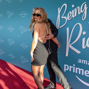 Rita Ora et son compagnon, le réalisateur Taika Waititi, assistent à l'avant-première du film "Being The Ricardos" à Sydney. Le 15 décembre 2021