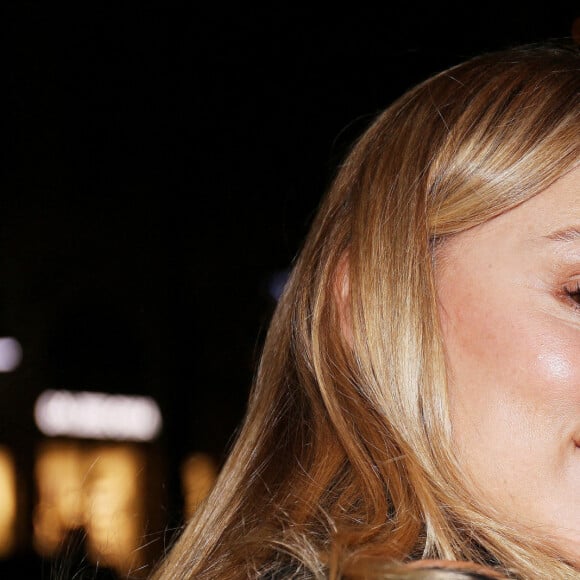 Exclusif - Virginie Efira arrive à l'avant-première du film "En Attendant Bojangles" au cinéma Pathé Opéra à Paris, le 16 décembre 2021. © Panoramic/Bestimage