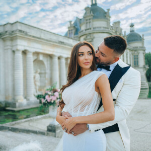 Exclusif - Mariage de Nabilla Benattia (robe de mariée créée par Jean-Paul Gaultier) et Thomas Vergara au château de Chantilly, France. © Benjamin Decoin/Bestimage