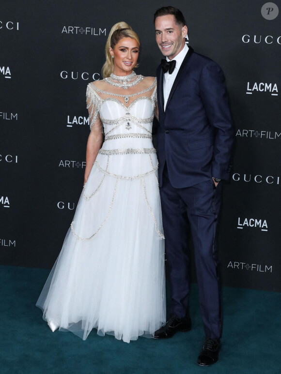 Mariage - Paris Hilton s'est mariée avec Carter Reum - Paris Hilton et son fiancé Carter Reum - People au 10ème "Annual Art+Film Gala" organisé par Gucci à la "LACMA Art Gallery" à Los Angeles le 6 novembre 2021.