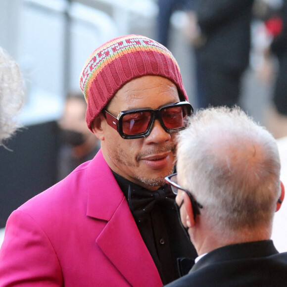 JoeyStarr, Thierry Frémaux - Montée des marches du film " De son vivant " lors du 74ème Festival International du Film de Cannes. Le 10 juillet 2021 © Borde-Jacovides-Moreau / Bestimage 