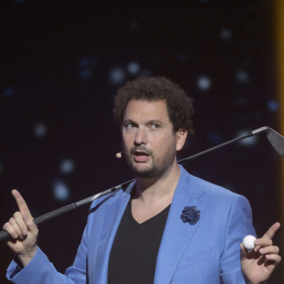 Exclusif - Eric Antoine - Enregistrement de l'émission "Tout le monde chante contre le cancer" au Palais des Congrès à Paris, diffusée le 23 décembre sur W9. © Giancarlo Gorassini-Cyril Moreau / Bestimage