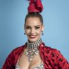 Maëva Coucke incroyable danseuse du Moulin Rouge, Ophélie Meunier divine en velours
