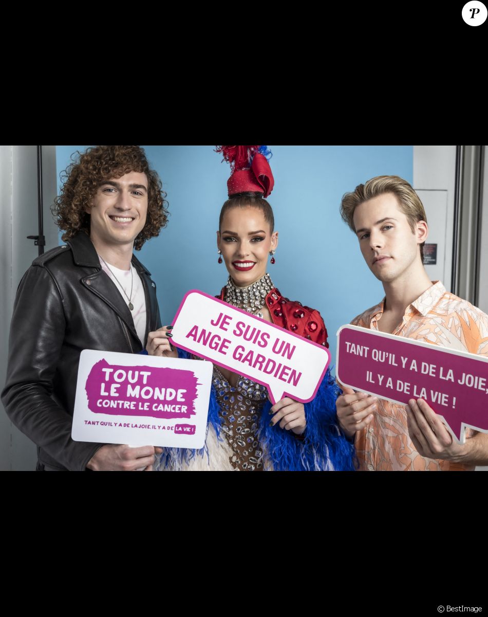Exclusif - Maëva Coucke entourée du groupe Ofenbach (Dorian Lauduique et César de Rummel) - Backstage de l'émission "Tout le monde chante contre le cancer" au Palais des Congrès à Paris, diffusée le 23 décembre sur W9. © Giancarlo Gorassini-Cyril Moreau / Bestimage