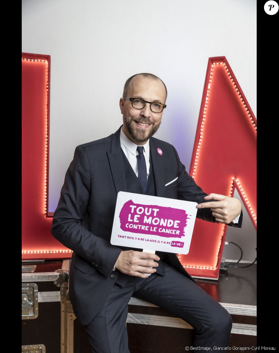 Exclusif - Nicolas Rossignol (fondateur de l'association "Tout le monde chante contre le cancer) - Backstage de l'émission "Tout le monde chante contre le cancer" au Palais des Congrès à Paris, diffusée le 23 décembre sur W9.© Giancarlo Gorassini-Cyril Moreau / Bestimage