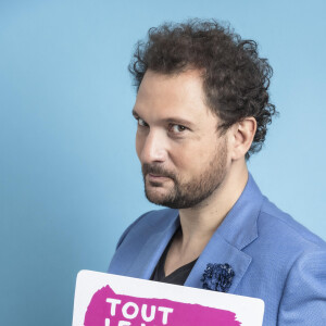 Exclusif - Eric Antoine - Backstage de l'émission "Tout le monde chante contre le cancer" au Palais des Congrès à Paris, diffusée le 23 décembre sur W9. © Giancarlo Gorassini-Cyril Moreau / Bestimage