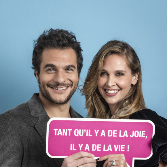 Exclusif - Amir Haddad et Ophélie Meunier - Backstage de l'émission "Tout le monde chante contre le cancer" au Palais des Congrès à Paris, diffusée le 23 décembre sur W9. © Giancarlo Gorassini-Cyril Moreau / Bestimage