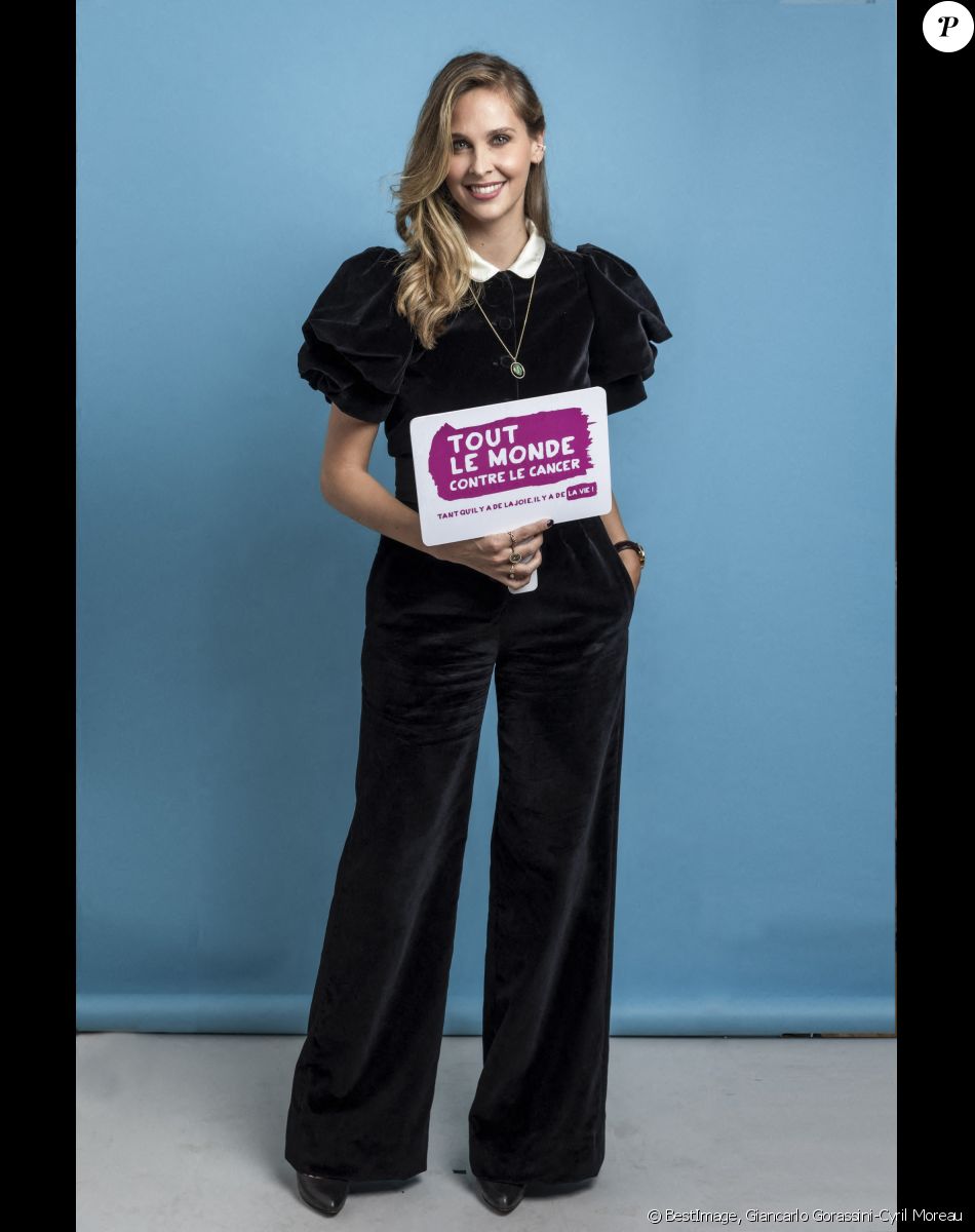 Exclusif - Ophélie Meunier - Backstage de l'émission "Tout le monde chante contre le cancer" au Palais des Congrès à Paris, diffusée le 23 décembre sur W9. © Giancarlo Gorassini-Cyril Moreau / Bestimage