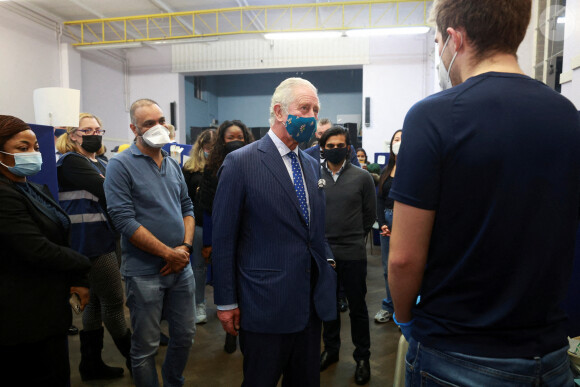 Le prince Charles, prince de Galles, lors d'une visite au centre sans rendez-vous de la Lambeth GP Federation Covid Vaccinations au Montgomery Hall à Londres, Royaume Uni, le 14 décembre 2021. 