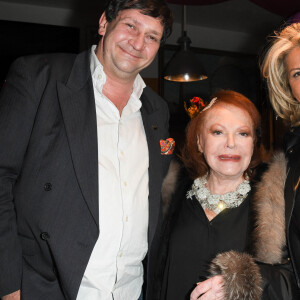 Stéphane Vanhandenhoven, Régine et Caroline Margeridon - Régine fête ses 90 ans à la Chope des Puces à Saint-Ouen, le 10 janvier 2020. © Guirec Coadic / Bestimage