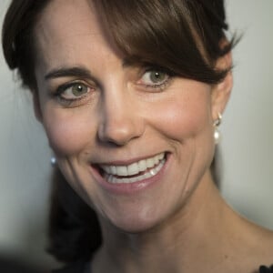 Catherine Kate Middleton, duchesse de Cambridge, se rend à la réunion de l'association Chance UK le 27 octobre 2015 à Londres