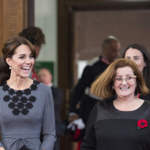 Catherine Kate Middleton, duchesse de Cambridge, se rend à la réunion de l'association Chance UK le 27 octobre 2015 à Londres