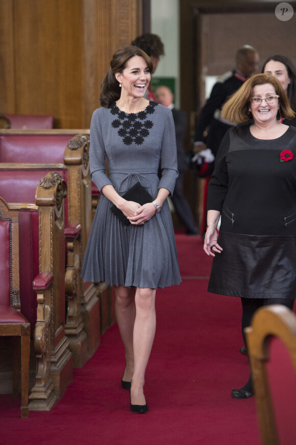 Catherine Kate Middleton, duchesse de Cambridge, se rend à la réunion de l'association Chance UK le 27 octobre 2015 à Londres