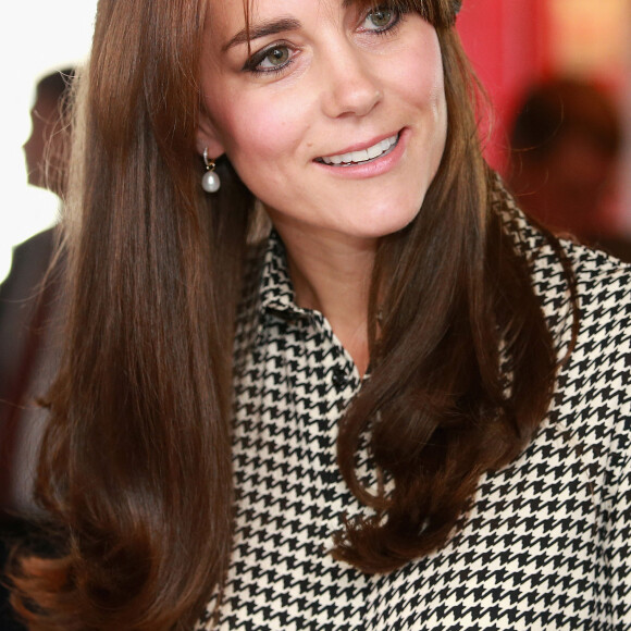 Catherine Kate Middleton, la duchesse de Cambridge visite le centre Anna Freud à Londres le 17 septembre 2015.