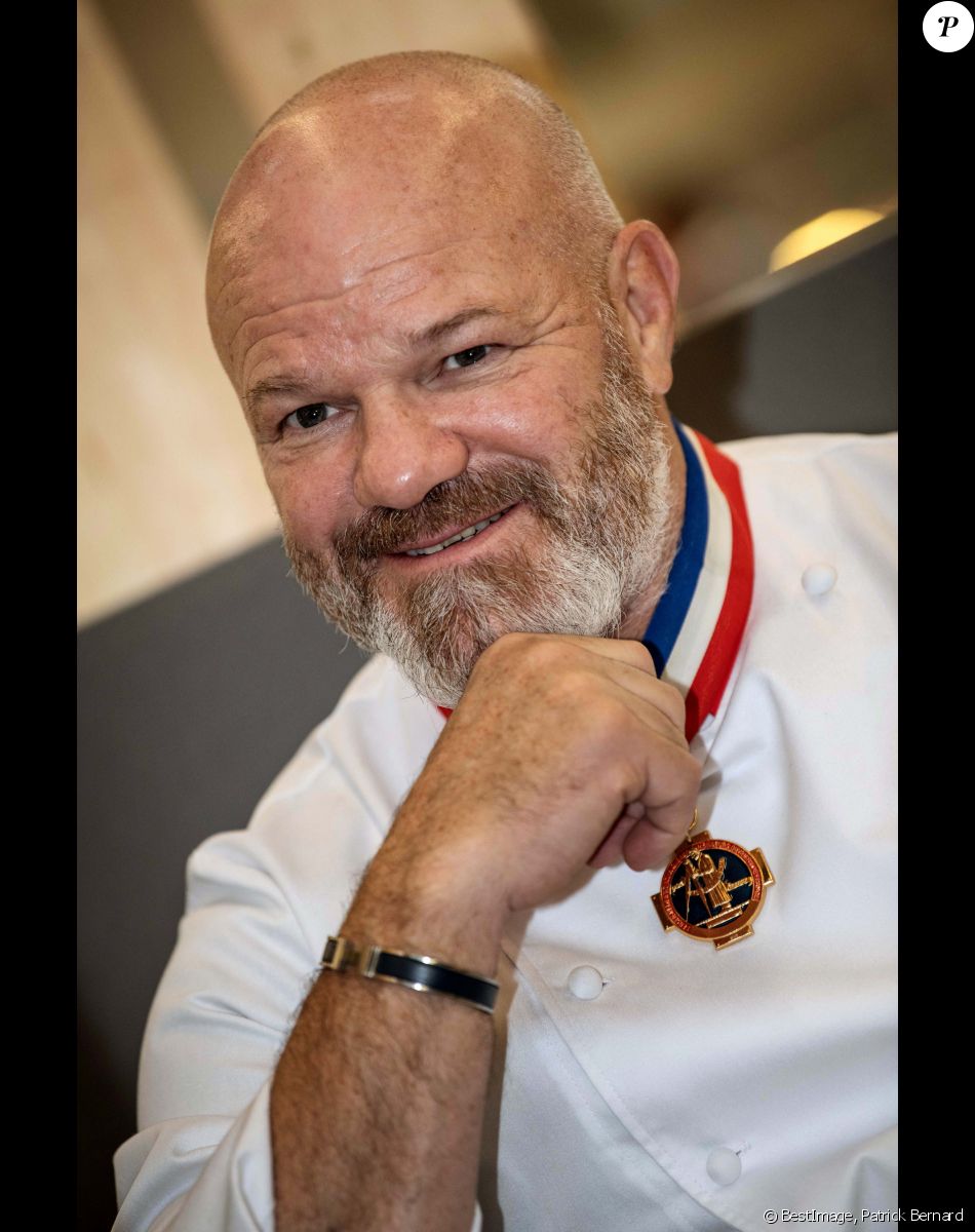 Exclusif - Philippe Etchebest préside le salon français de la restauration "Expotel" à Bordeaux. Il dirige aussi la journée des chefs et sa compétion regroupant 22 Etoiles sur l'évènement, le 25 Novembre 2019. © Patrick Bernard/ Bestimage