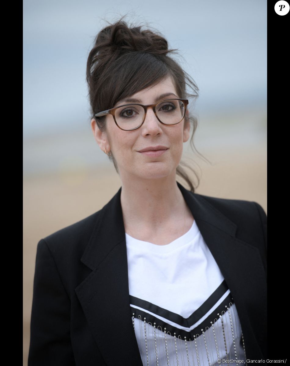 Nora Hamzawi - Photocalls lors du 33ème Festival du Film Romantique de Cabourg, le 15 juin 2019. © Giancarlo Gorassini/Bestimage