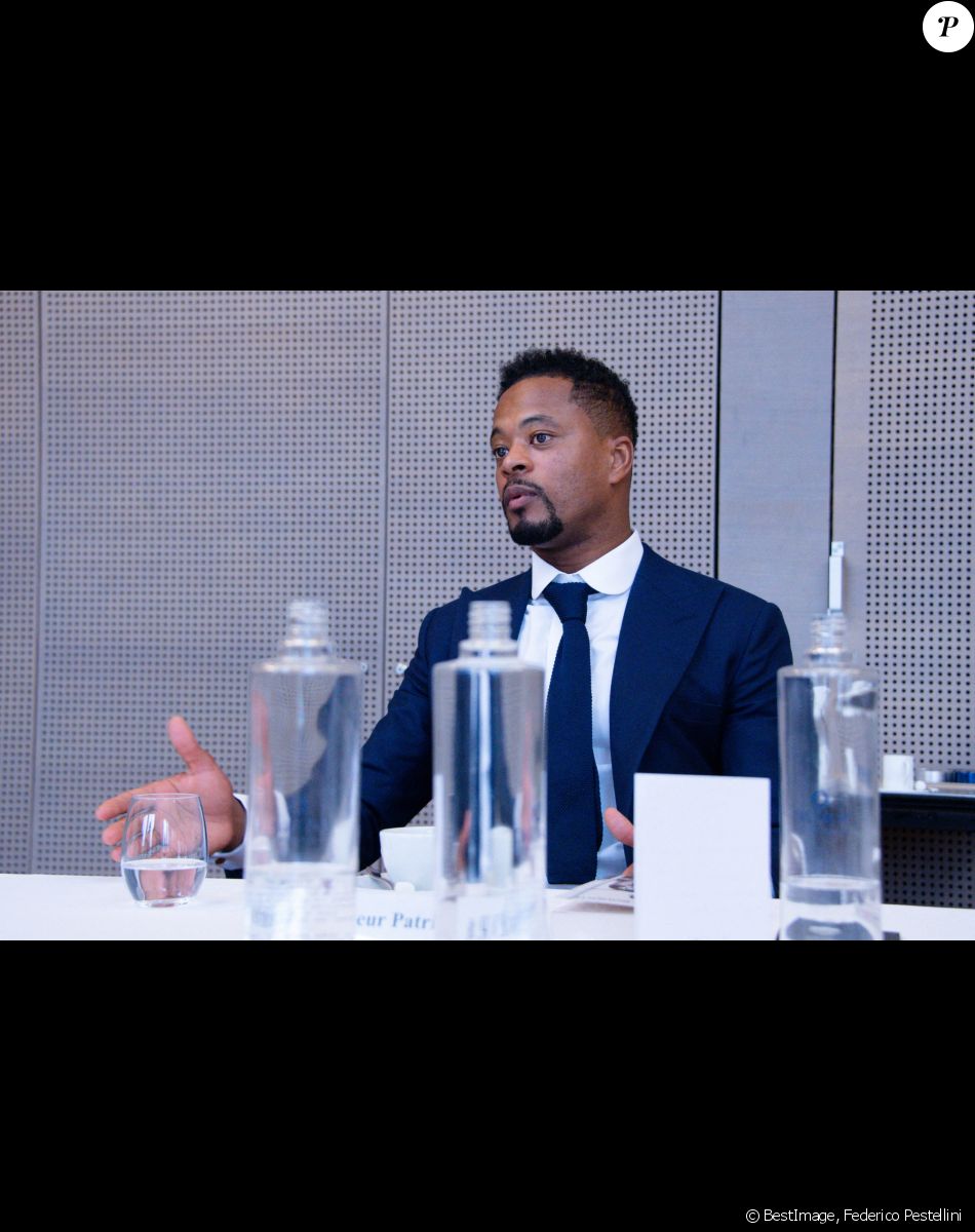 Patrice Evra pour la promotion de son nouveau livre "I love this Game". Paris. Le 10 janvier 2022. © Federico Pestellini / Panoramic / Bestimage